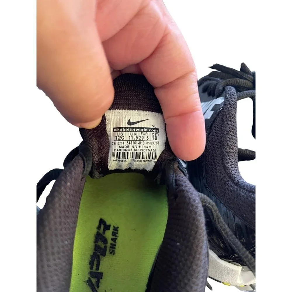 Nike Soccer Cleats Children’s Size 12